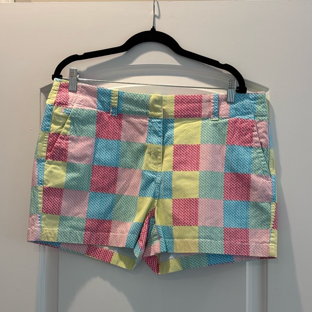 NWOT Vineyard Vines Plaid Whale Print Chino Shorts, washed, never worn.